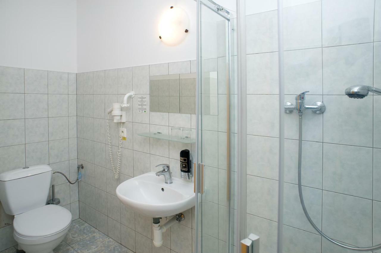 Pension Pegast Ceske Budejovice Dış mekan fotoğraf